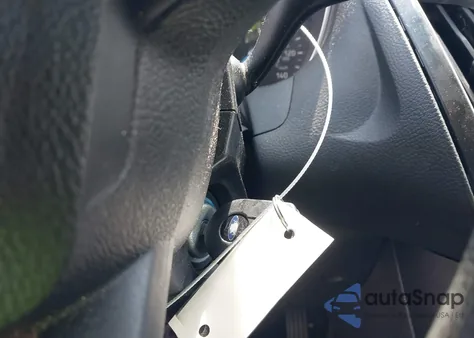 2016 Ford Focus Se z USA, uszkodzony, nr VIN 1FADP3K29GL234942